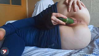 PAWG Lovely Dove fickt Hir enk pussy mat laanger Gurke