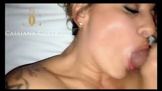 Друг і мій чоловік ejaculando в мій рот