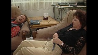 JuliaReavesProductions - Hausfrauen Luder - escena 4 imbécil masturbación adolescentes vaxina carallo