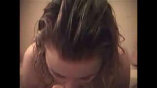 Ženo Debbie Pogoltne