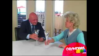 Vovo komendo xotini oldida bir oz