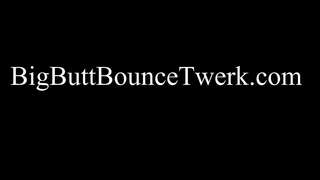 PAWG shakes her വൻ കഴുത