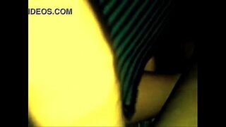 Indonesian Poeth Mami rhefrol ffyc gyda ffrind i fy gŵr