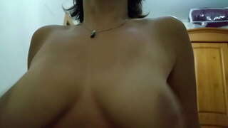 Mening singlim so&#039;rish kabi va u surtish kabi