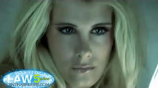 Flor Maggi - Maxim ar ais abril - 2010