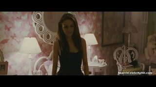 Natalie Portman Mila Kunis di Black Swan 2010