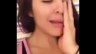 Video gewy aan die bruidegom wat hul pesones