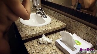 Cristi Ann fl-Użu Liberu Pass Tifla Anali