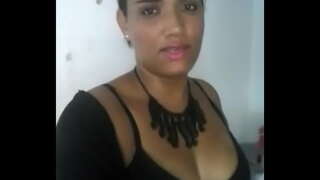 Ahogy elment a barátaival, majd elhagyta a felesége rossz otthon kurva meleg