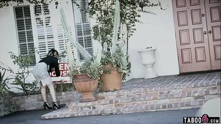 Dako titted realtor nga tin-edyer nga naghimo sa sigurado nga siya magabaligya sa balay