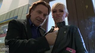 ���ນ Schmitt ຢູ່,ບ່ອນທີ່ຜູ້ຖືກເຄາະຮ້າຍ.....