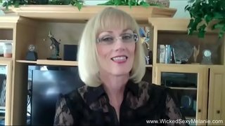 Büyükanne İle Heyecan Verici Bir Seks