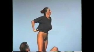 велізарныя-цыцкі-на-пляжы - НТТР:// /WantToChat