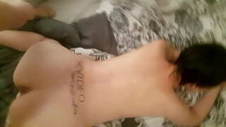 ���ስት slut የሚሰጡዋቸውን ሰዎች የሚሰጡዋቸውን ኦን ሀር ይታያል