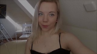 Ny tanora tsara tarehy dia fucked sy sprayed amin'ny