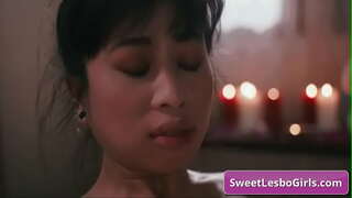 Lalajo busty asian lesbo meunang kagoda ku klien nya sanggeus sensual urut